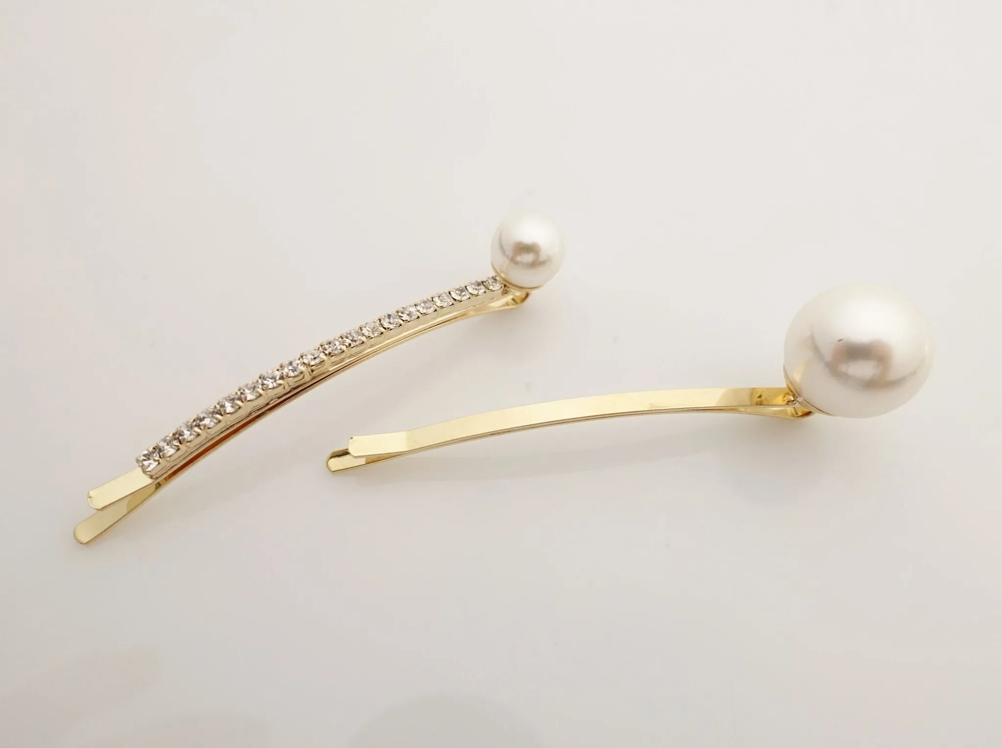 a set of 2 pearl decorated bobby pins rhinestone pearl ball hair accessory for women