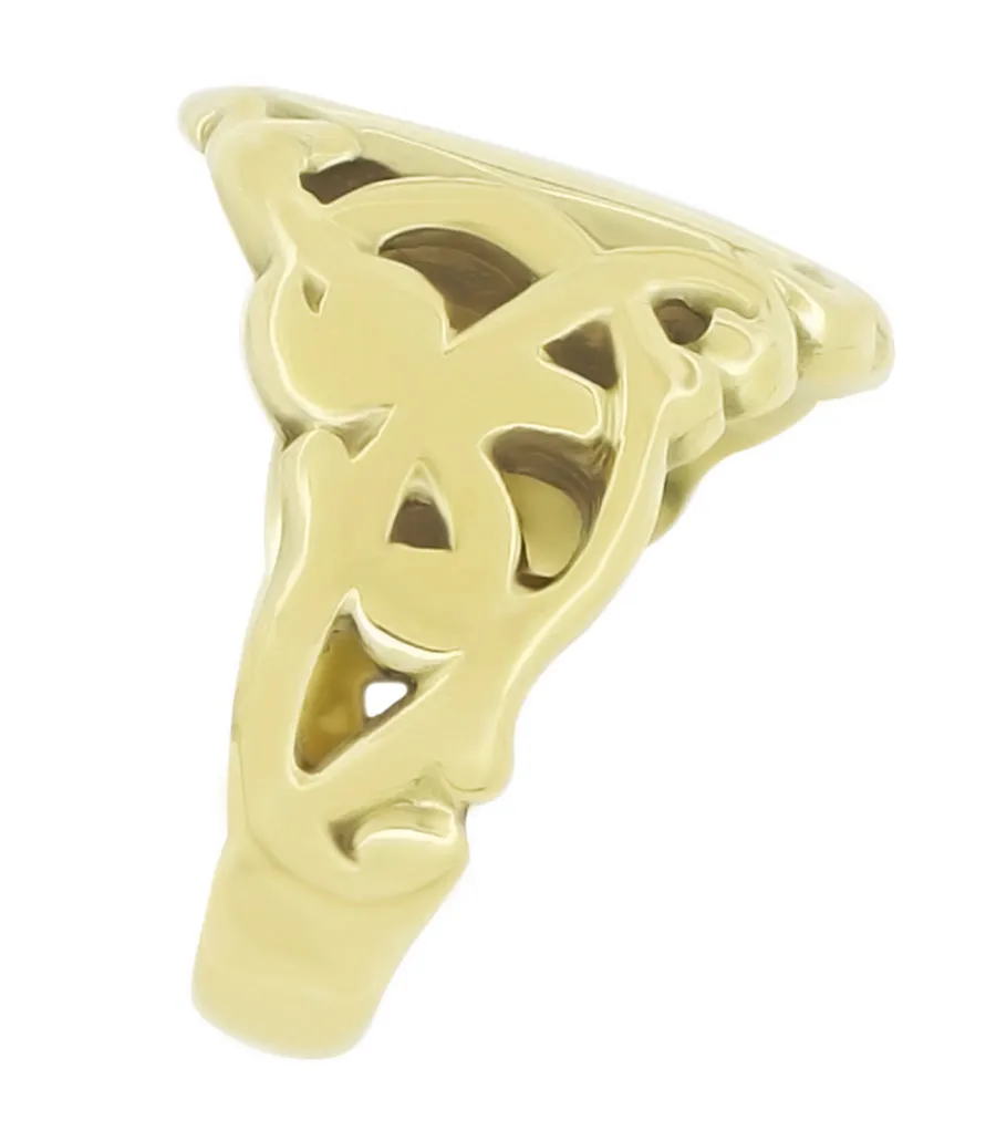 Art Nouveau Filigree Oval Signet Ring in 14 Karat Yellow Gold