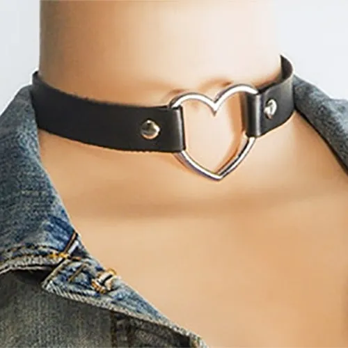 Black Gothic Heart Choker