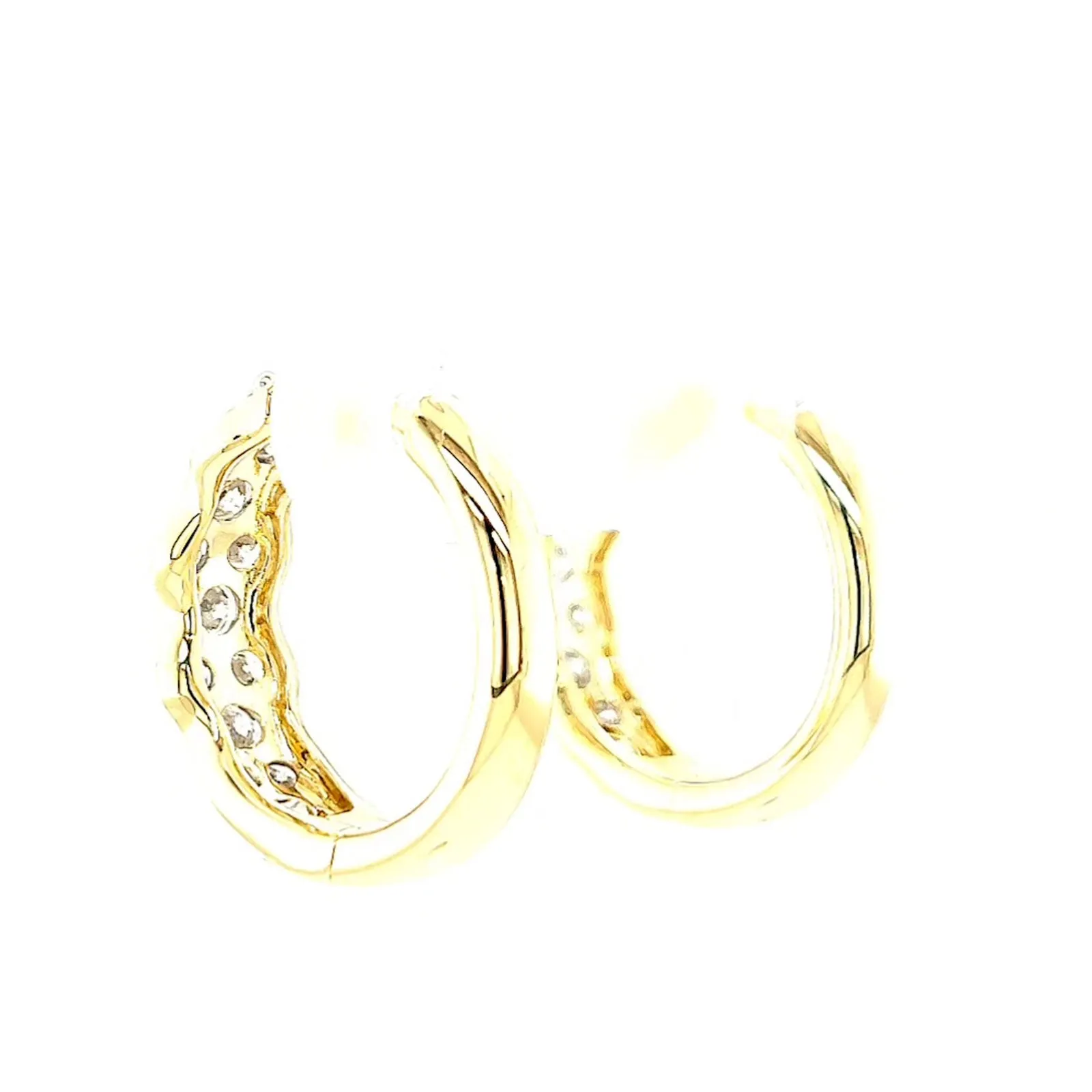 Celebration 9ct Yellow Gold Round Brilliant Cut 1 Carat tw of Lab Grown Diamonds  Huggie Earrings