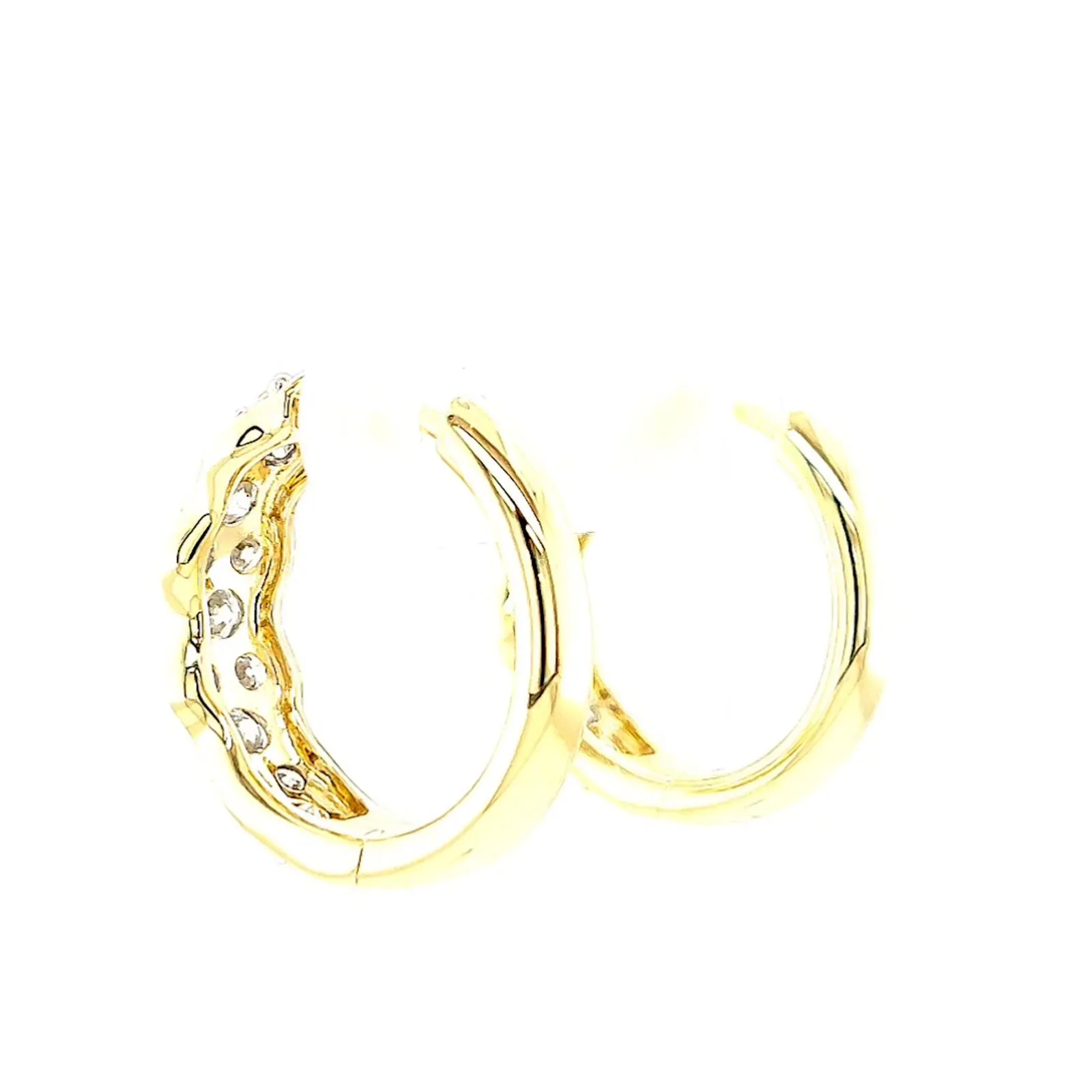 Celebration 9ct Yellow Gold Round Brilliant Cut 1 Carat tw of Lab Grown Diamonds  Huggie Earrings