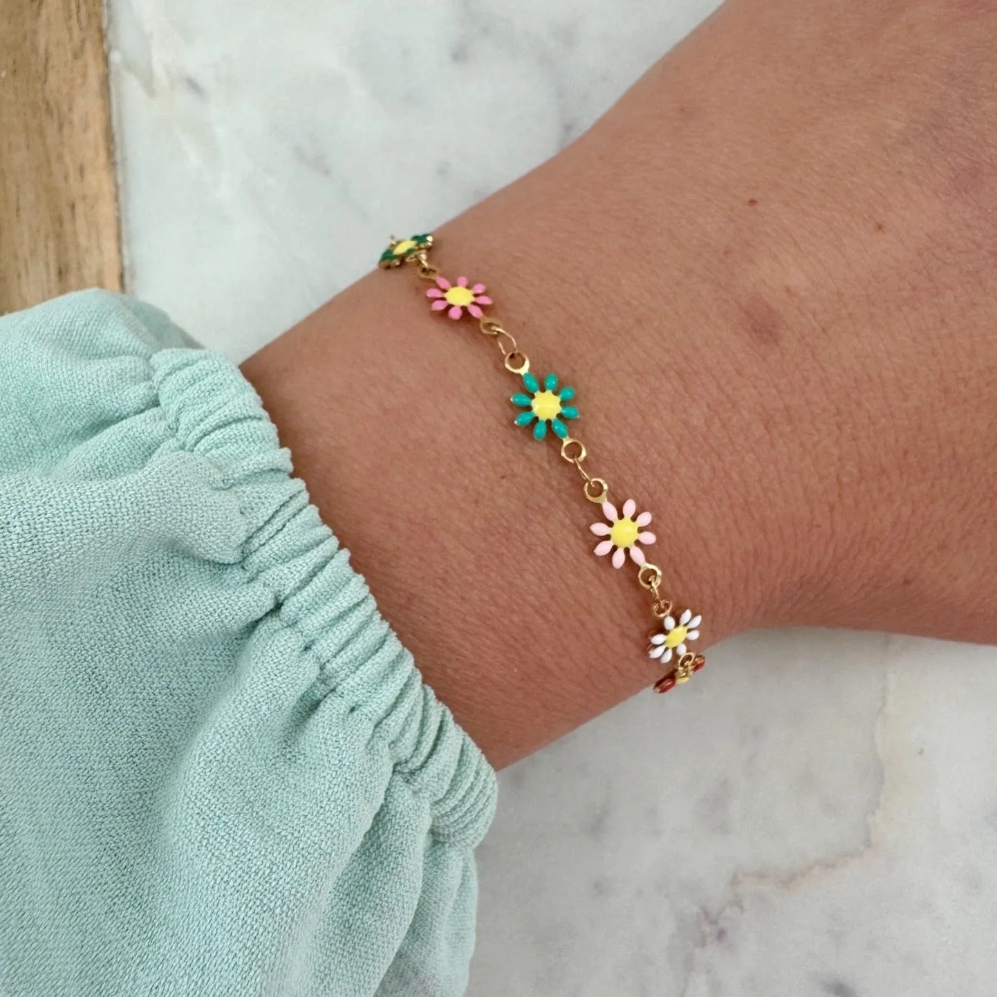 Colorful Flower Bracelet, Kid Jewelry, Kid Bracelet, Child Bracelet, Flower Jewelry, Floral, Gift for Child Gold Dainty Bracelet, Summer Jewelry