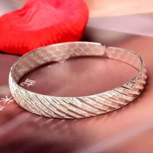 Diagonal Etched Lines Bangle Bracelet for Women