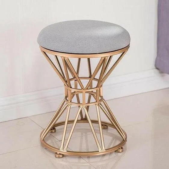 Elas Stool