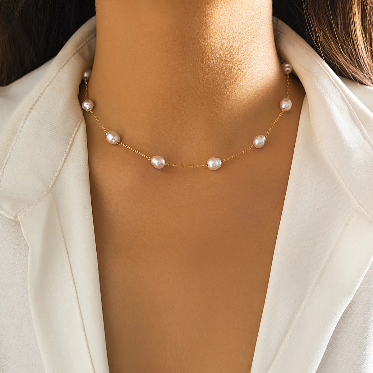 French Baroque Imitation Pearl Choker Necklace from the Vienna Verve Collection