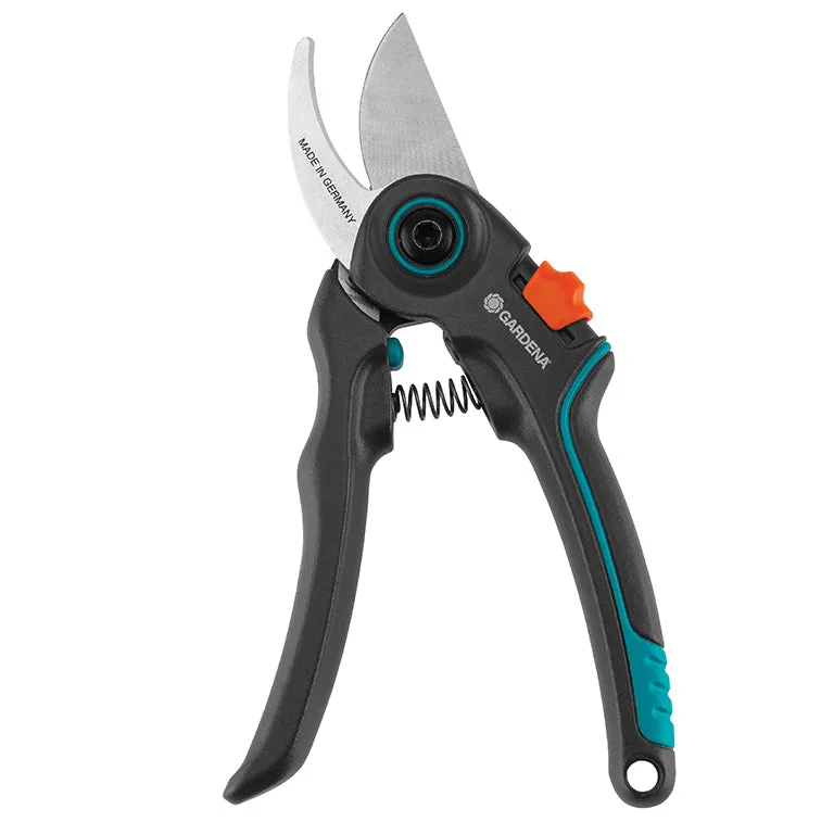 GARDENA ExpertCut Secateurs Bypass   FREE GARDENA Gloves