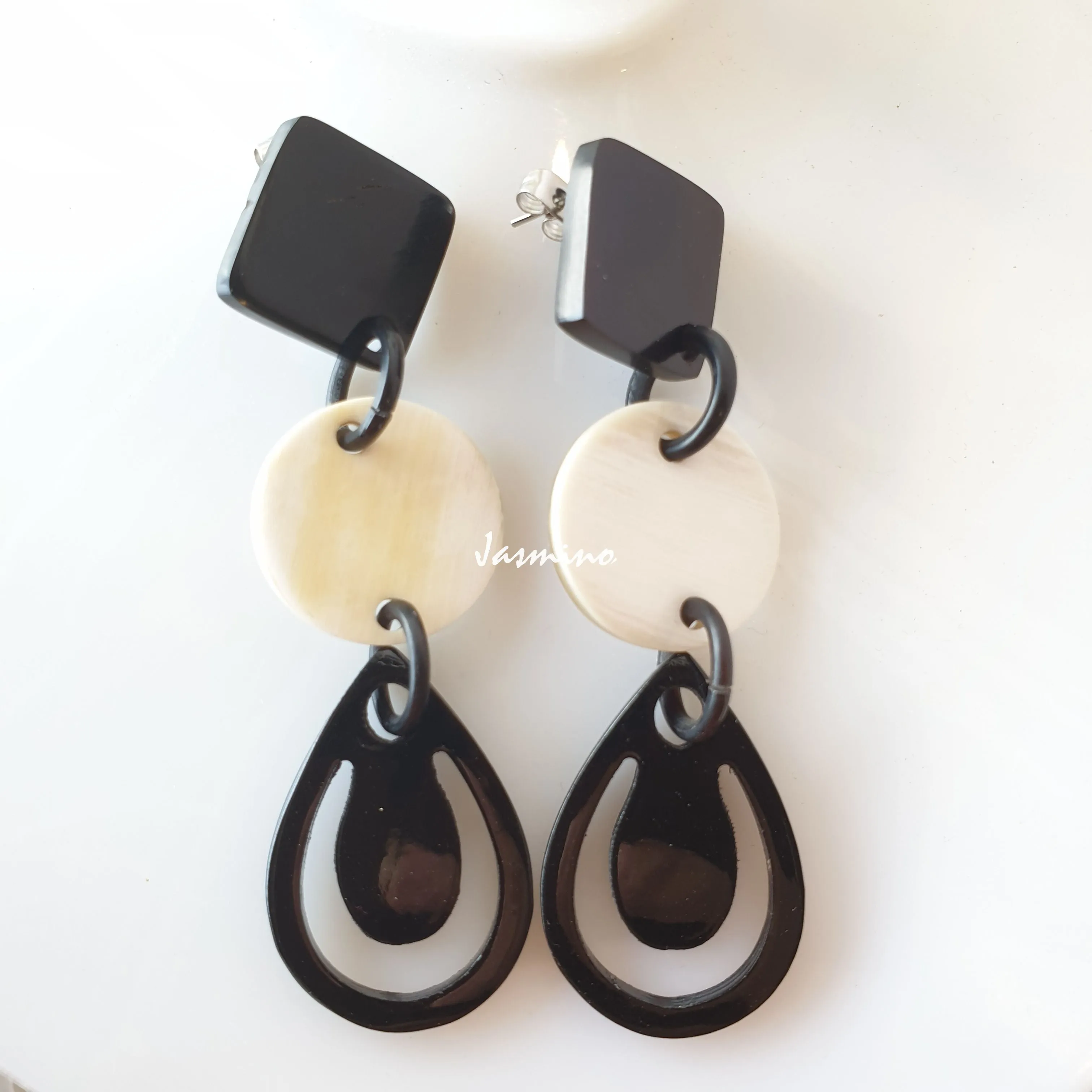 Jasmino Minimalist Teardrop Chandelier Dangle Earrings Made By Natural Buffalo Horn