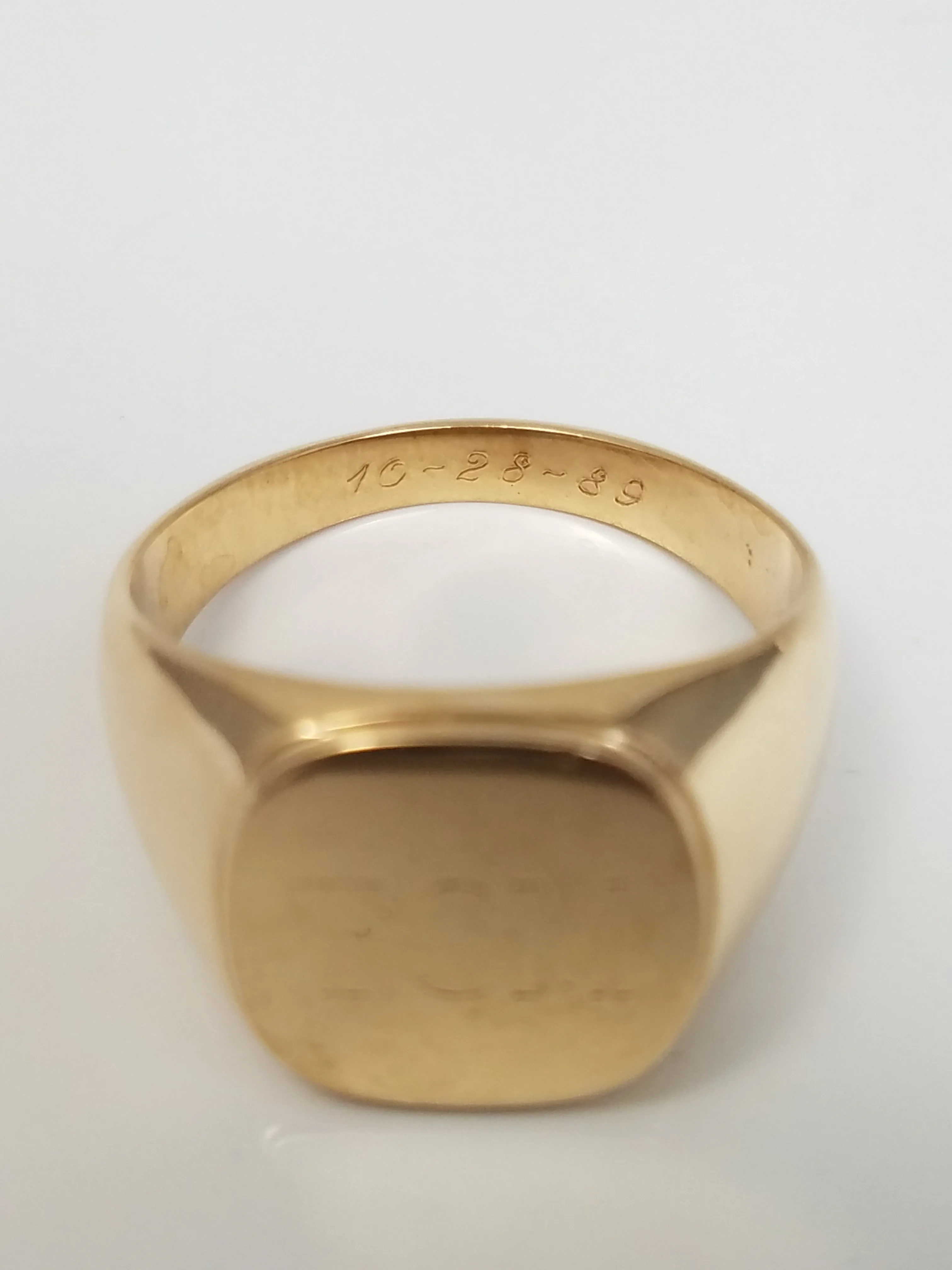 Men's 10k Yellow Gold Signet Ring