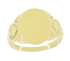 Men's Large Oval Victorian Signet Ring in 14 Karat Yellow Gold With Side Scroll Engraving