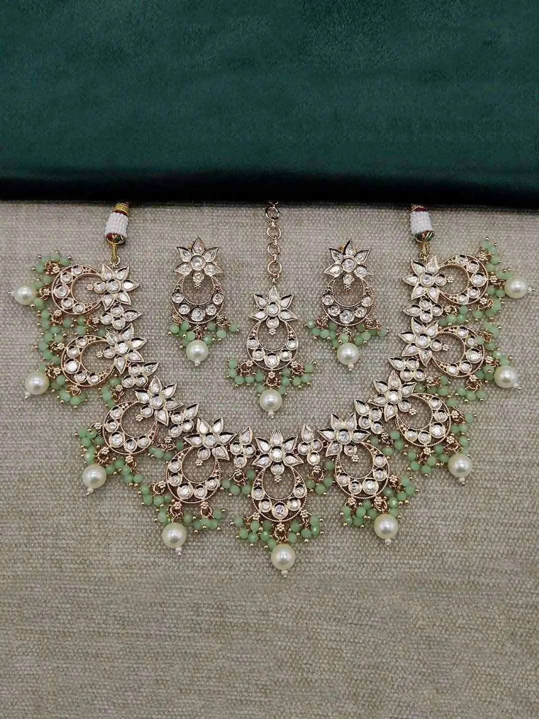 Pearl Kundan Choker