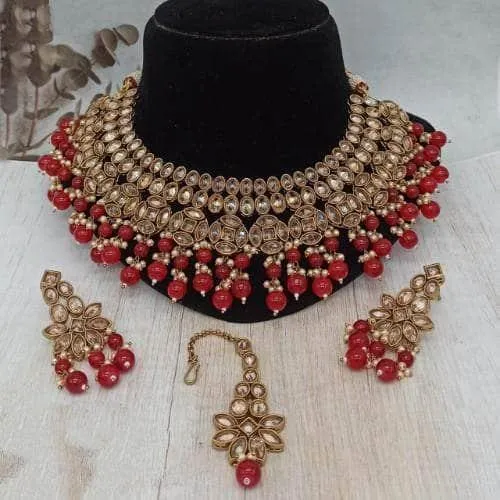 Reverse Ad Pearls Necklace Earring And Teeka Set