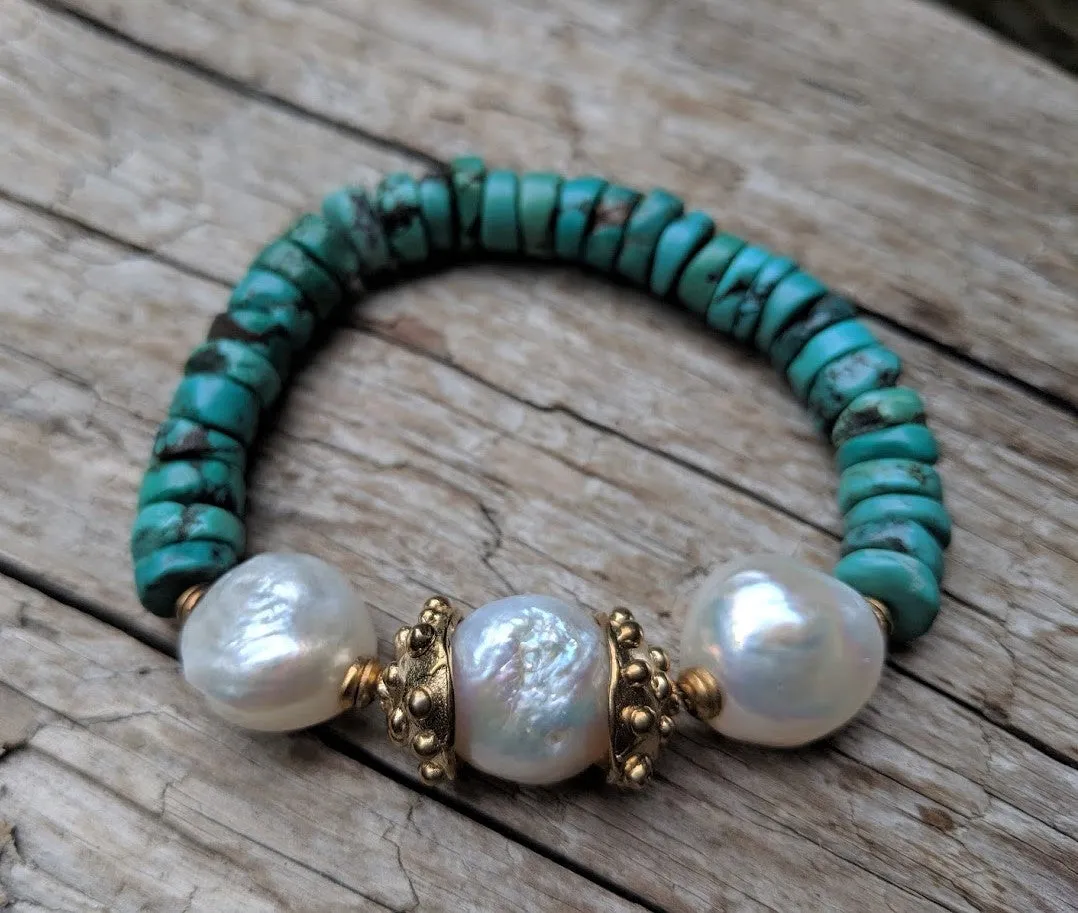 Turquoise & Three White Pearls Elastic Bracelet