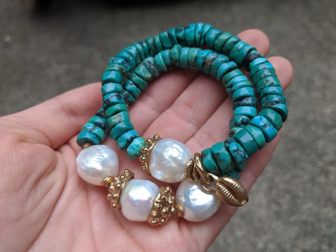 Turquoise & Three White Pearls Elastic Bracelet