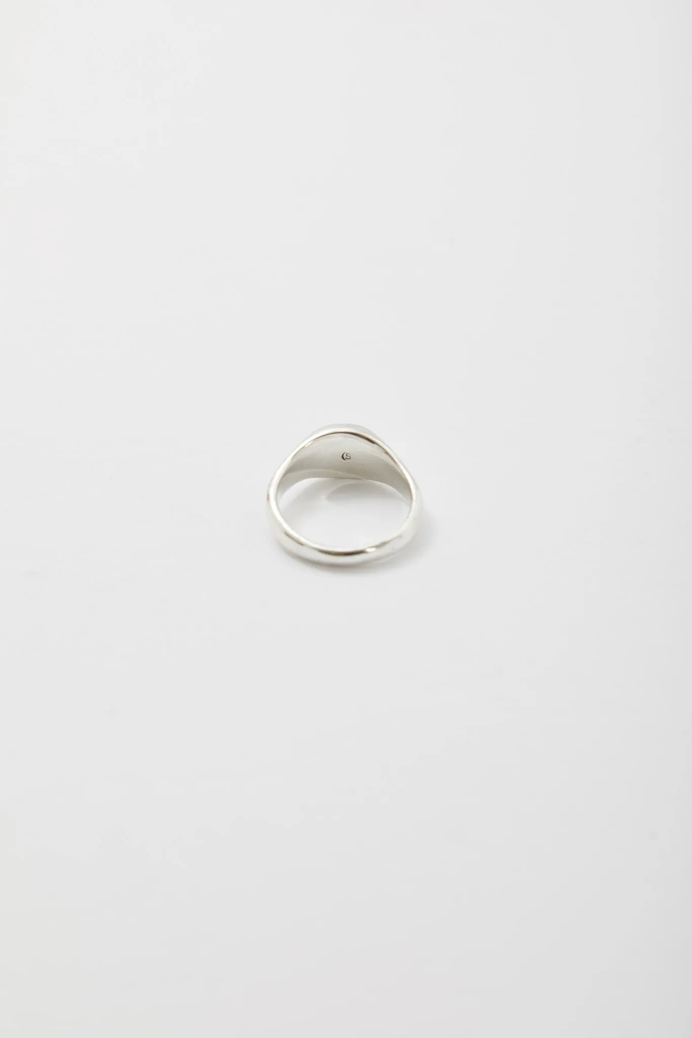 Type 001 Classic Signet Ring